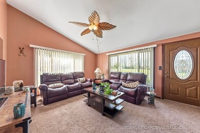 1228 Navajo Dr, Carpentersville, IL 60110 - photo 7