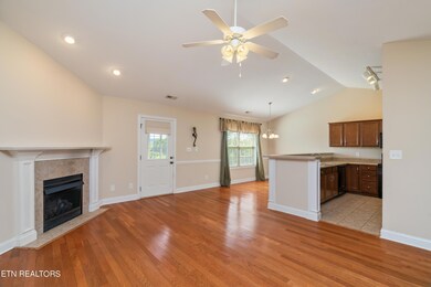 5914 Pebble Run Way-7