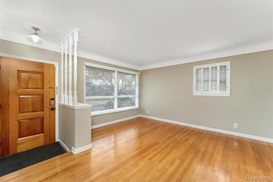 25113 Campbell Ave, Warren, MI 48089 - photo 6