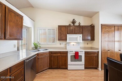 06-Kitchen