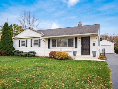 2475 Swansea Rd, Columbus, OH 43221 - photo 2