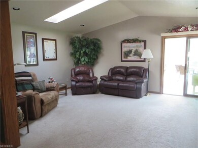 344 S Elm St, Jefferson, OH 44047 - photo 7