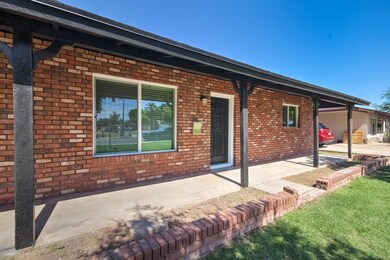 836 N Dakota St, Chandler, AZ 85225 - photo 2