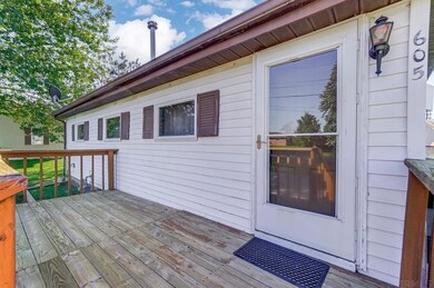 605 W Harrison St, Mentone, IN 46539 - photo 5