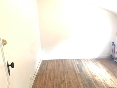 514 Yates St, Albany, NY 12208 - photo 7