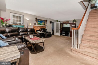 545 Broadview Rd, Upper Darby, PA 19082 - photo 3