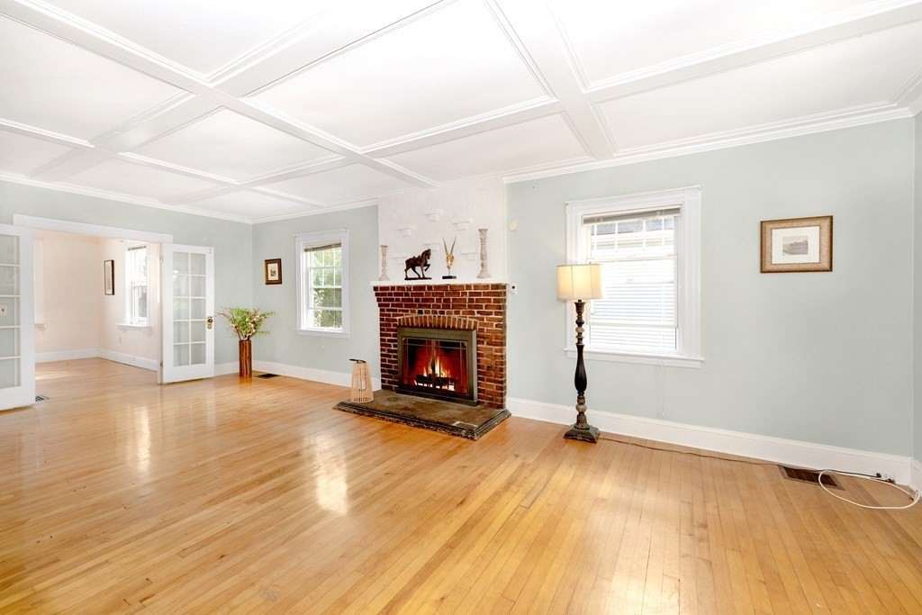 11 Webster St, Quincy, MA 02171 - photo 2