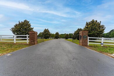 GATED DRIVEWAY