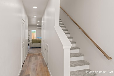 2024 Sunset Dr unit 1-6, Medford, OR 97501 - photo 2