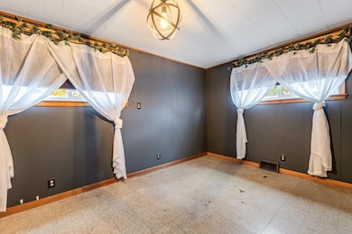 529 Olmstead St, Winona, MN 55987 - photo 4