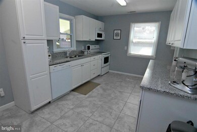 8532 Mulberry St, Laurel, MD 20707 - photo 7