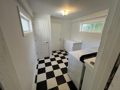 423 Pecan Ave, Philadelphia, MS 39350 - photo 6