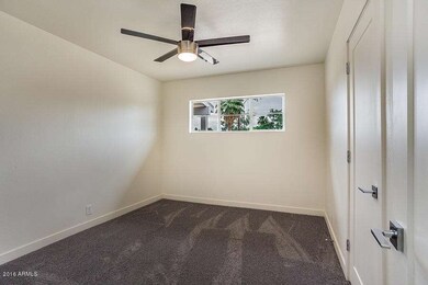 1109 W Campbell-3