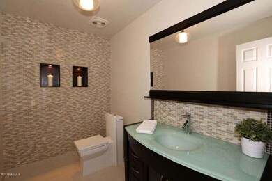 Powder Room.jpg