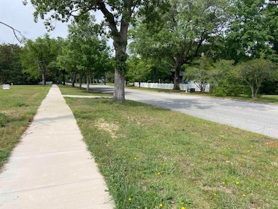 1317 Fair St, Camden, SC 29020 - photo 3