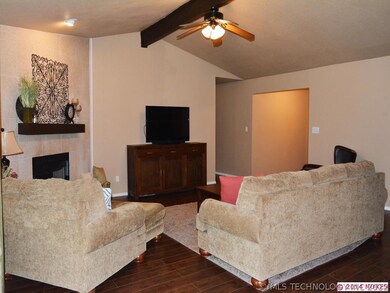 1209 S 33rd St, Broken Arrow, OK 74014 - photo 5