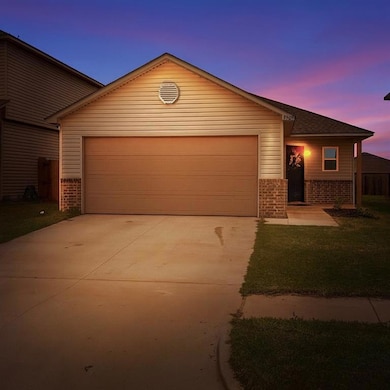 9509 NW 118th St, Yukon, OK 73099 - photo 2