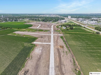 15017 Jamestown St, Waverly, NE 68462 - photo 2