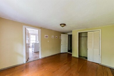 515 N Commerce St, Gainesville, TX 76240 - photo 7