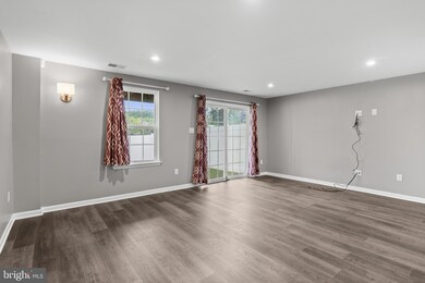 100 Meridian Ln, Sewell, NJ 08080 - photo 4