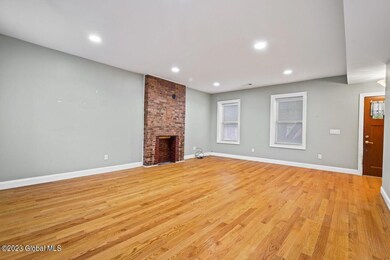 49 Myrtle Ave, Albany, NY 12202 - photo 4