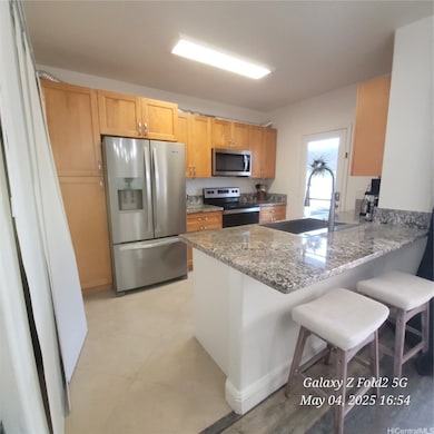 Open kitchen, granite tops, stainless steel applia