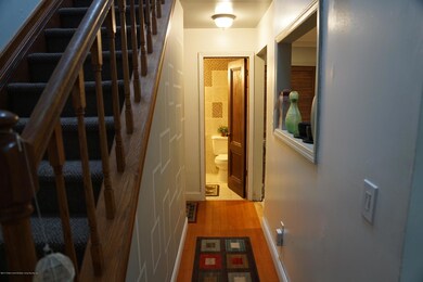 120 Pond Way unit 120, Staten Island, NY 10303 - photo 5