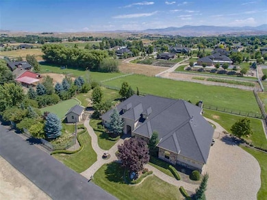 2670 N Anacortes Ln, Eagle, ID 83616 - photo 2