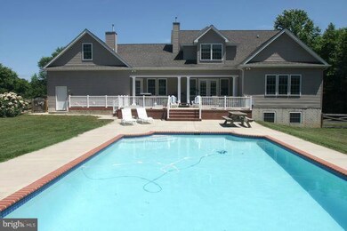 201 Serene Dr, Friendship, MD 20758 - photo 2