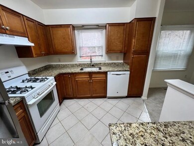 3028 Winter Pine Ct, Fairfax, VA 22031 - photo 6