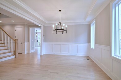 941 S Fairfield Ave, Elmhurst, IL 60126 - photo 3