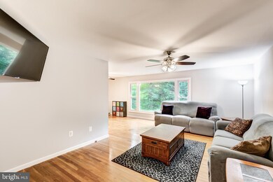 6102 Oak Hill Dr, Sykesville, MD 21784 - photo 6