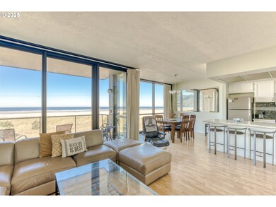 Living Room/Dining Room