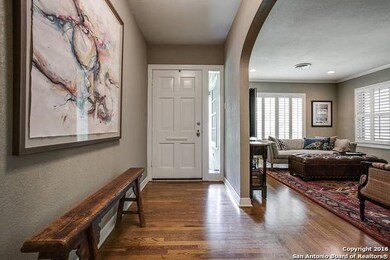 159 E Oakview Place, San Antonio, TX 78209 - photo 4