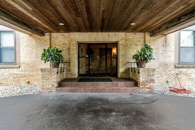 River Mill Condominiums unit 311, Oshkosh, WI 54901 - photo 6