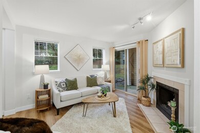 5300 Harbour Pointe Blvd unit 310A, Mukilteo, WA 98275 - photo 2