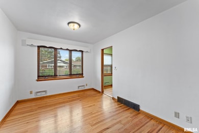 2721 30th Ave, Rock Island, IL 61201 - photo 2