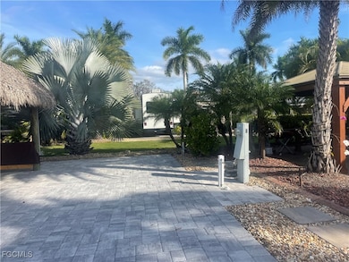 View of home's community