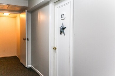 27 Park Avenue Ct unit 17, West Springfield, MA 01089 - photo 6