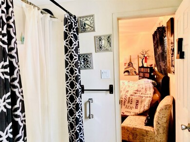 7120 W Knoll St, Houston, TX 77028 - photo 5