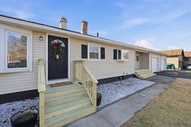 91 Norman St, Chicopee, MA 01013 - photo 3