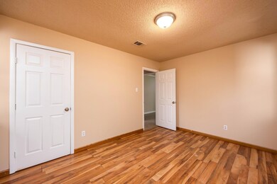 1901 Knoxville Dr, Bedford, TX 76022 - photo 7