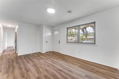 1410 W Bishop Dr, Rogers, AR 72756 - photo 3