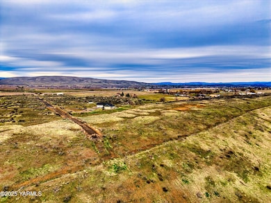 270 Snowy Owl Dr, Yakima, WA 98908 - photo 5