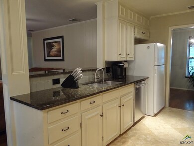 3901 Brookwood Dr, Tyler, TX 75701 - photo 5