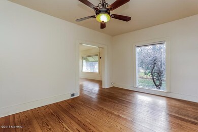 008-Dining_Room-1359450-mls