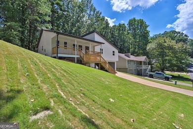 2768 Hawk Trace Ct NE, Marietta, GA 30066 - photo 3