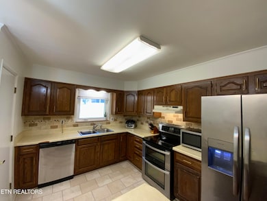 3CFAF6A6-32A4-488A-B7BA-8A4C3A51D416