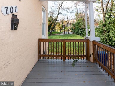 701 Denison St, Baltimore, MD 21229 - photo 4