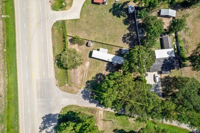 15590 Village Woods Dr, Conroe, TX 77302 - photo 4